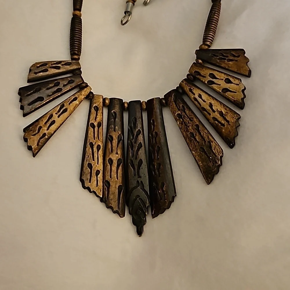 Vintage Estate Gorgeous Carved Bone Bib Beaded Long Necklace